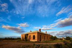 Johnburg Hotel  Ruin